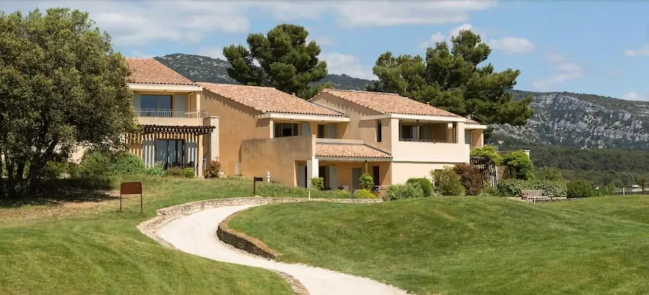 Apartmán La Perle Du Golf -Magnifique Vue Clim Linge Golf Saumane 6P Piscine Tennis