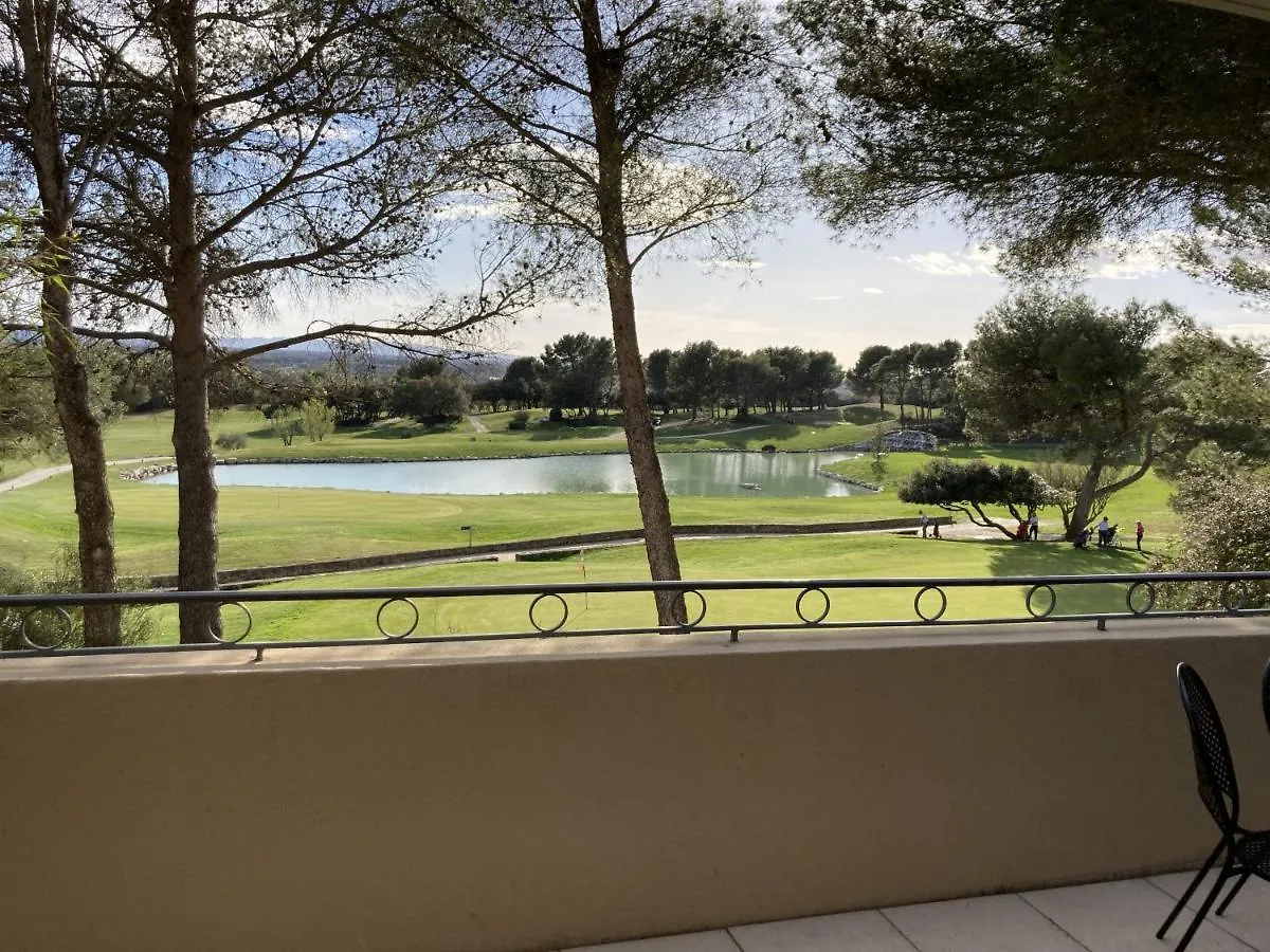 La Perle Du Golf -Magnifique Vue Clim Linge Golf Saumane 6P Piscine Tennis