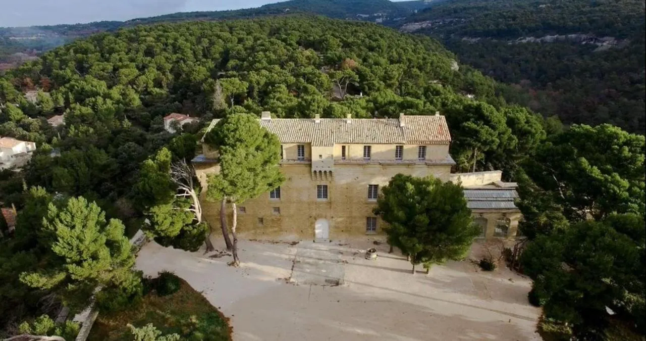 La Perle Du Golf -Magnifique Vue Clim Linge Golf Saumane 6P Piscine Tennis Appartement